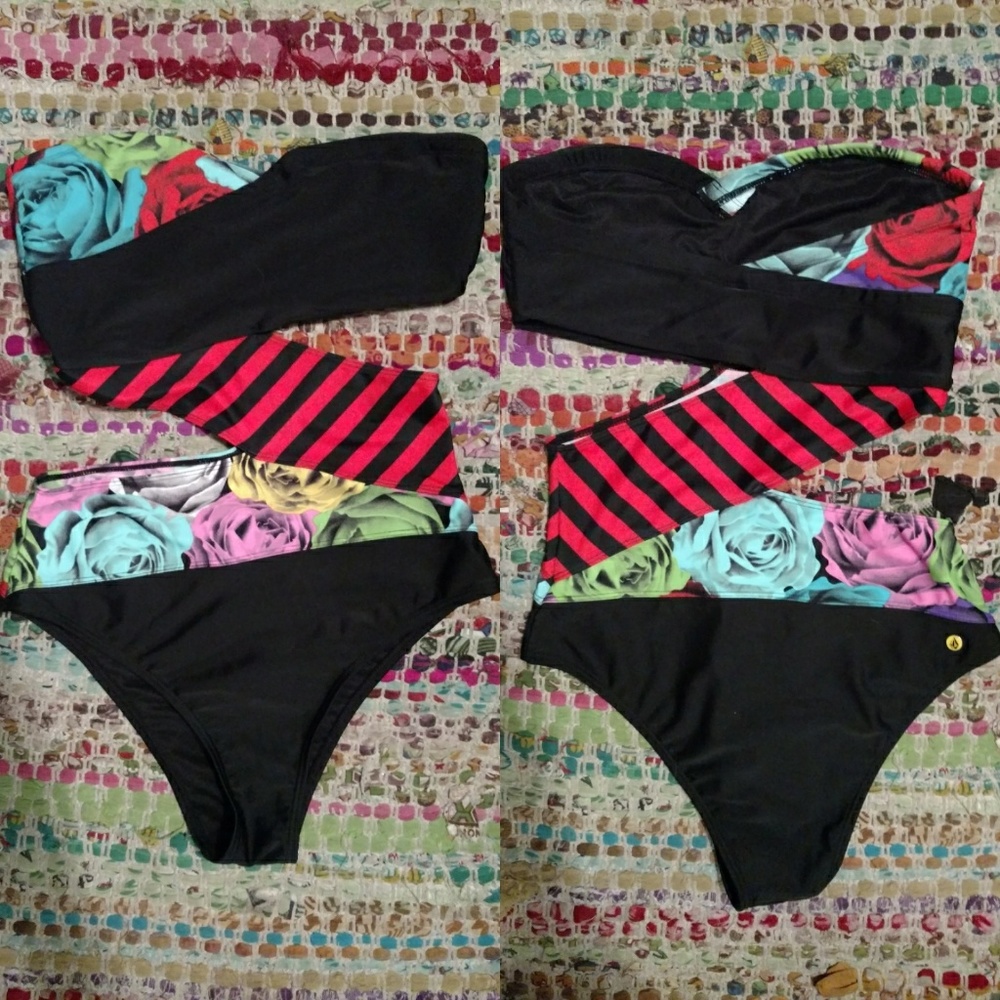 NWT Volcom cut-out one piece